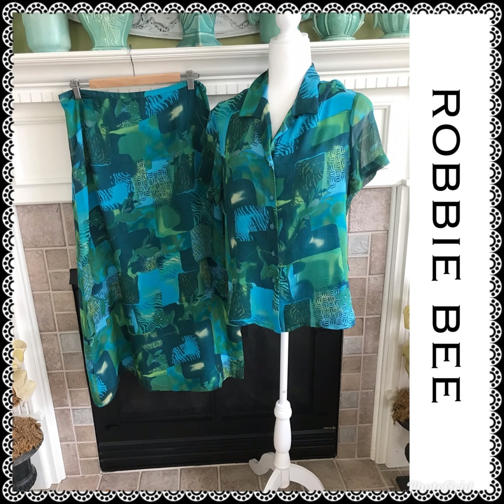 Vintage Robbie Bee 100% silk blouse & skirt, …